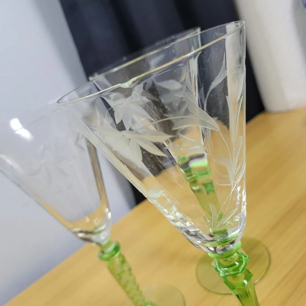 Vintage Uranium Etched Floral Stemware Glass Set of 6 Wine Goblet Optic